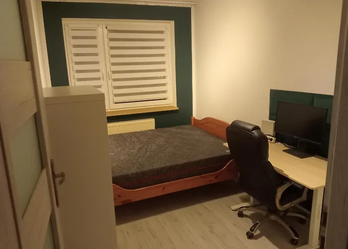 Cosy Place With Air Conditioning, Close To The Saturn Thermal Pools And The Airport